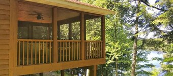 Amazing Fall Colors, Nature, Fireplaces, Screened Porch, Secluded!