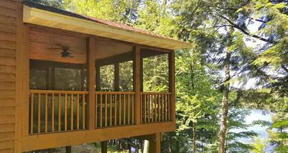 Amazing Fall Colors, Nature, Fireplaces, Screened Porch, Secluded!