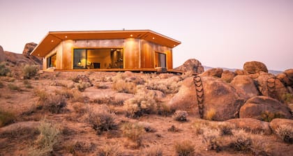 East Wind, unique house with majestic views