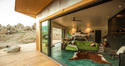 East Wind, unique house with majestic views