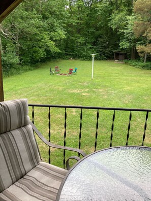 Outdoor dining - Cozy home near all the snowy fun of the UP! (Bessemer)