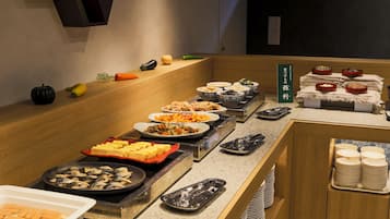 每日供應吃到飽早餐 (每人 JPY2000)