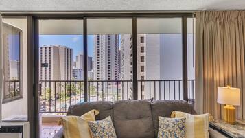 Condo, 1 Bedroom | Living area