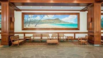 Condo, 1 Bedroom | Lobi