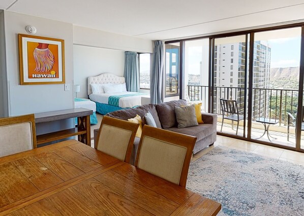 Condo, 1 phòng ngủ | Khu phòng khách