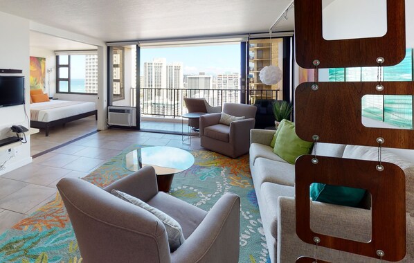 Condo, 1 chambre | Aire de séjour | Téléviseur