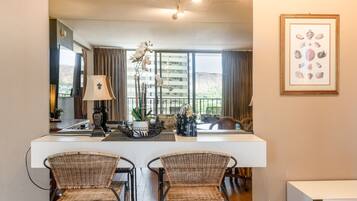 Condo, 1 Bedroom | Private kitchen | Fridge, microwave, oven, coffee/tea maker
