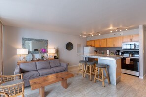 Condo, 1 Bedroom | Living room | Smart TV - High Level Waikiki Condo - Enjoy Ocean Views From Your Private Lanai! (Honolulu)