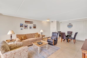 Condo, 1 Bedroom | Living area - 37th Floor Condo with Sweeping Ocean Views & Free parking! (Honolulu)