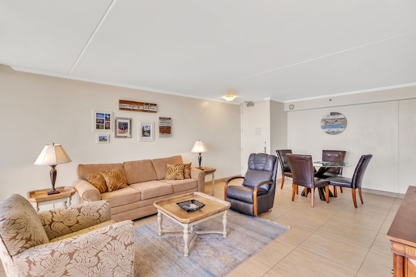 Condo, 1 quarto | Área de estar