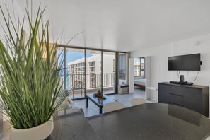 Condo, 1 Bedroom | View from property