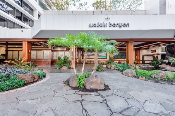 Condo, 1 Bedroom | Property grounds - Deluxe Garden View Waikiki Banyan, Free Parking (Honolulu)