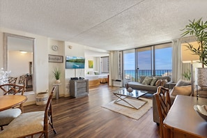 Condo, 1 quarto | Área de estar
