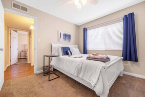 3 間睡房、熨斗/熨衫板、Wi-Fi、床單