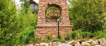 Dreamcatcher At Lakota 5 Bedroom Home by RedAwning