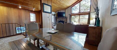 Condo, 3 Bedrooms | Dining