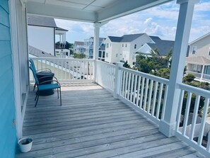 House, 3 Bedrooms | Terrace/patio