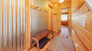 Condo, 2 Bedrooms | Interior