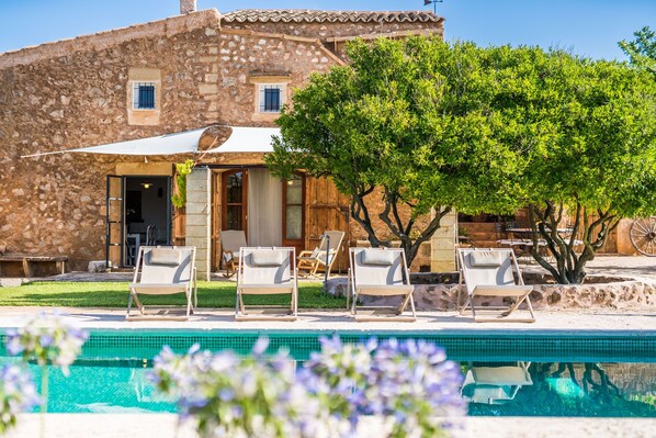 Alberca al aire libre 