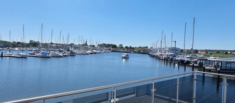 07. Floating-Houses (105 m²) Poseidon - Floating-House Nr. 10 mit Kamin und