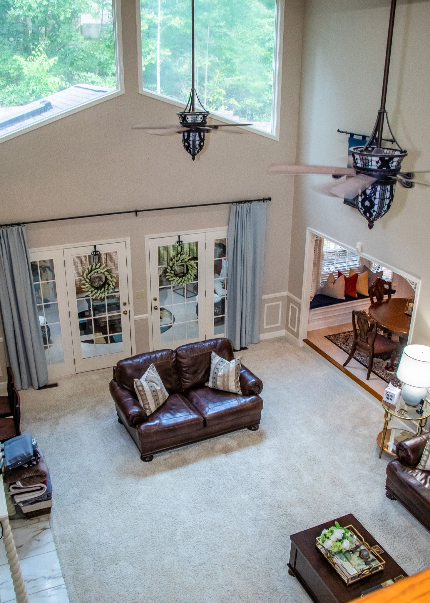 Smart TV, fireplace, video games, DVD player