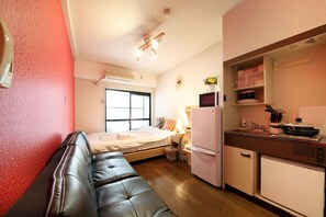 基础双人房 | 熨斗/熨衣板、免费 WiFi、床单