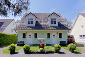 Exterior - Vacation home in a quiet location (Trassenheide)