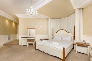 独立别墅 (5 Bedrooms) | 5 多间卧室、床单