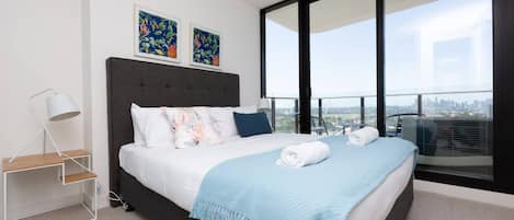 Apartment (2 Bedrooms) | 2 bedrooms, iron/ironing board, bed sheets