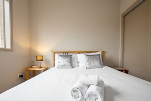 独  立别墅 (4 Bedrooms) | 4 多间卧室、熨斗/熨衣板、床单