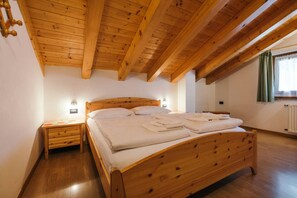 Apartemen, 3 kamar tidur (Ruscello) | Seprai premium, brankas, tirai kedap cahaya, dan kedap suara