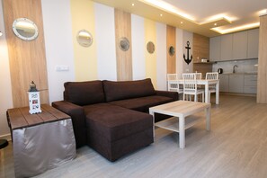 Apartemen Klasik | Area keluarga | Televisi layar datar 37-inci dengan saluran TV digital