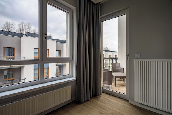 City Apartment | Living room | 37-inch flat-screen TV with digital channels