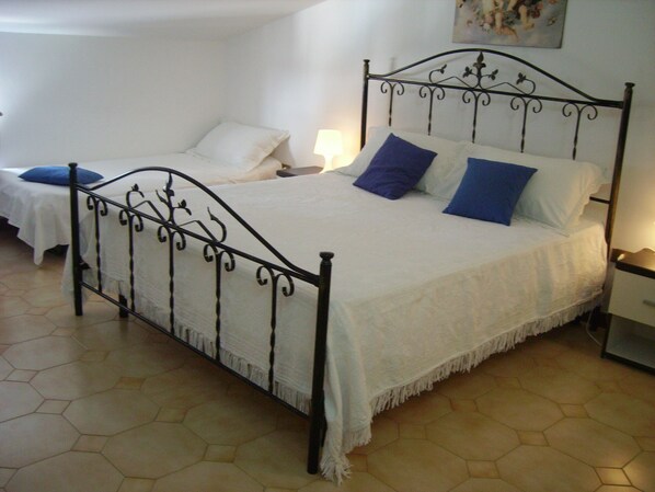 2 Schlafzimmer, Bügeleisen/Bügelbrett, WLAN