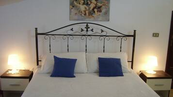 2 Schlafzimmer, BĂŒgeleisen/BĂŒgelbrett, WLAN