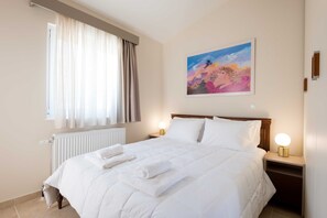 3 habitaciones, escritorio, tabla de planchar con plancha y wifi gratis 