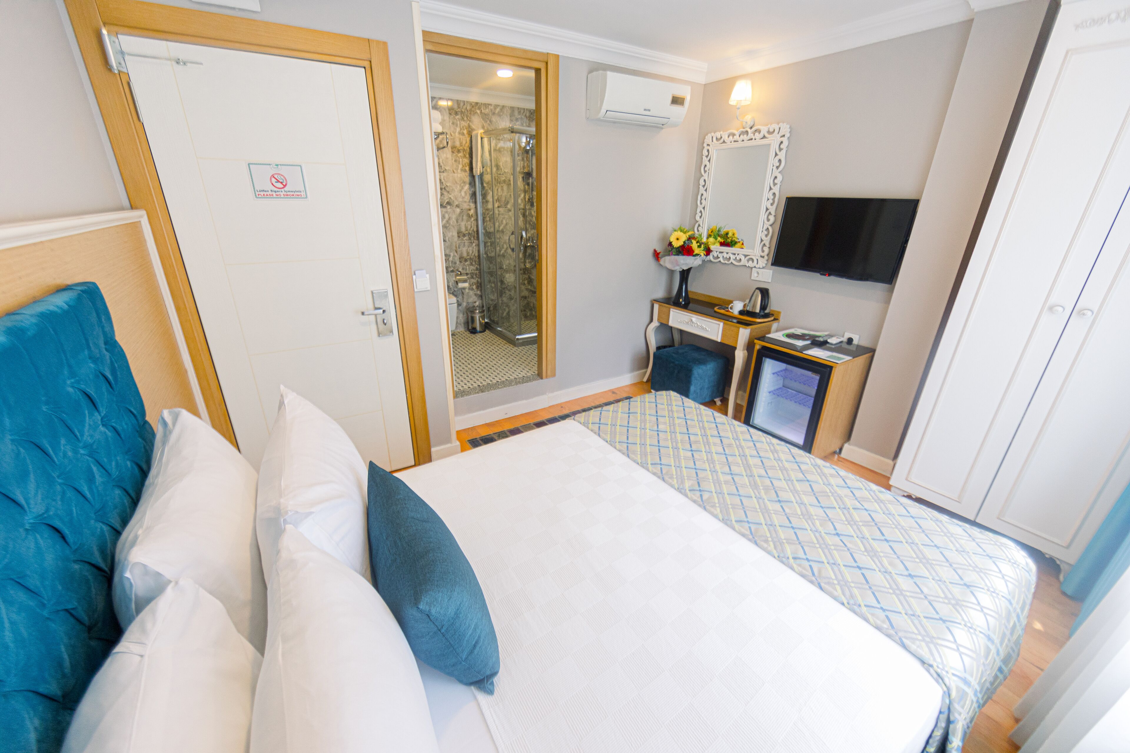 superior double room, non smoking | 1 bedroom, egyptian cotton sheets, premium bedding, minibar
