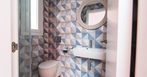 Free toiletries - Tourist apartment, located in the center of Seville (SEVILLA)