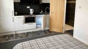 Standard-Einzelzimmer, 1 Einzelbett | Eigene Küche