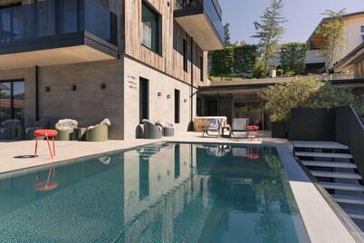 EAST GOING TRIPLE A Apartments