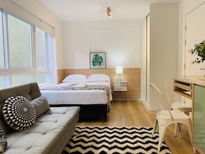 Decoración personalizada, muebles diferentes y escritorio