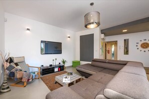TV, DVD player, foosball, table tennis