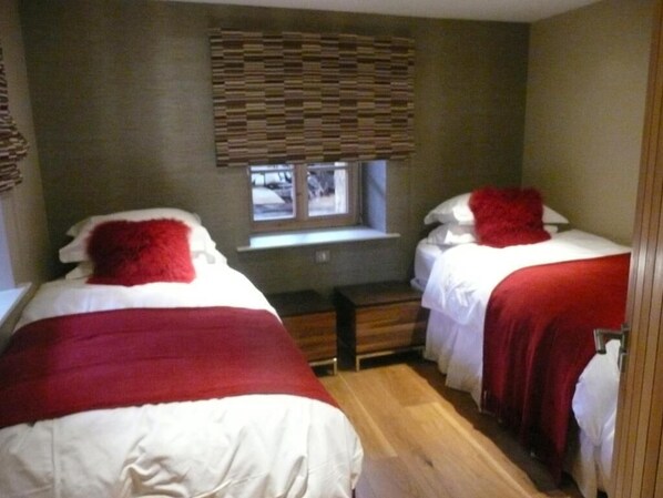 3 chambres, fer et planche Ă repasser, Wi-Fi gratuit, draps fournis