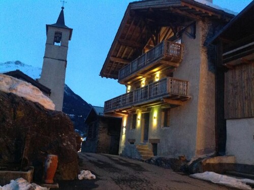 Villaroger Chalet, Sleeps 6 (+ dbl sofa bed), Ski to Door, 