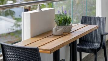 Luxury House | Terrace/patio