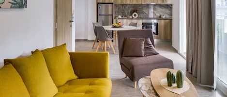 Luxury House | Living area | Flat-screen TV, DVD player