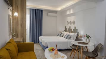 Luxury Studio | Living area