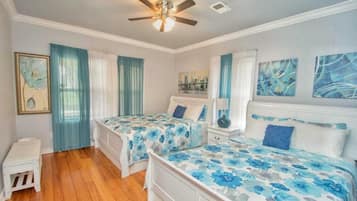 8 bedrooms, desk, iron/ironing board, free WiFi