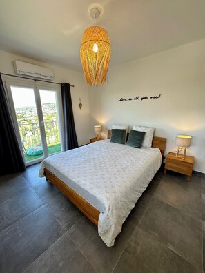 1 bedroom, in-room safe, iron/ironing board, free WiFi