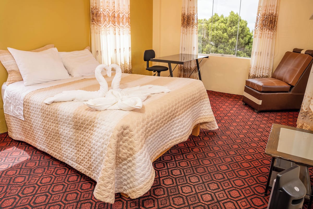 Comfort Double Room, 1 Double Bed, Private Bathroom (Matrimonial) | Bed sheets